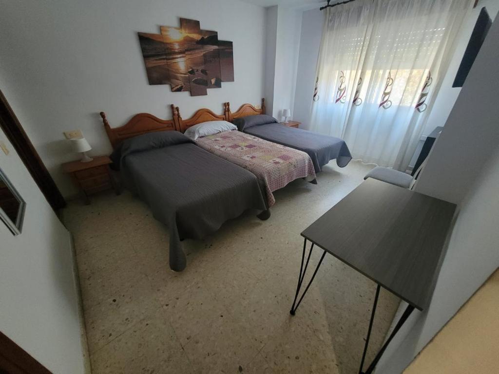 Hostal Mediterraneo ตอร์เรเดลมาร์ ภายนอก รูปภาพ