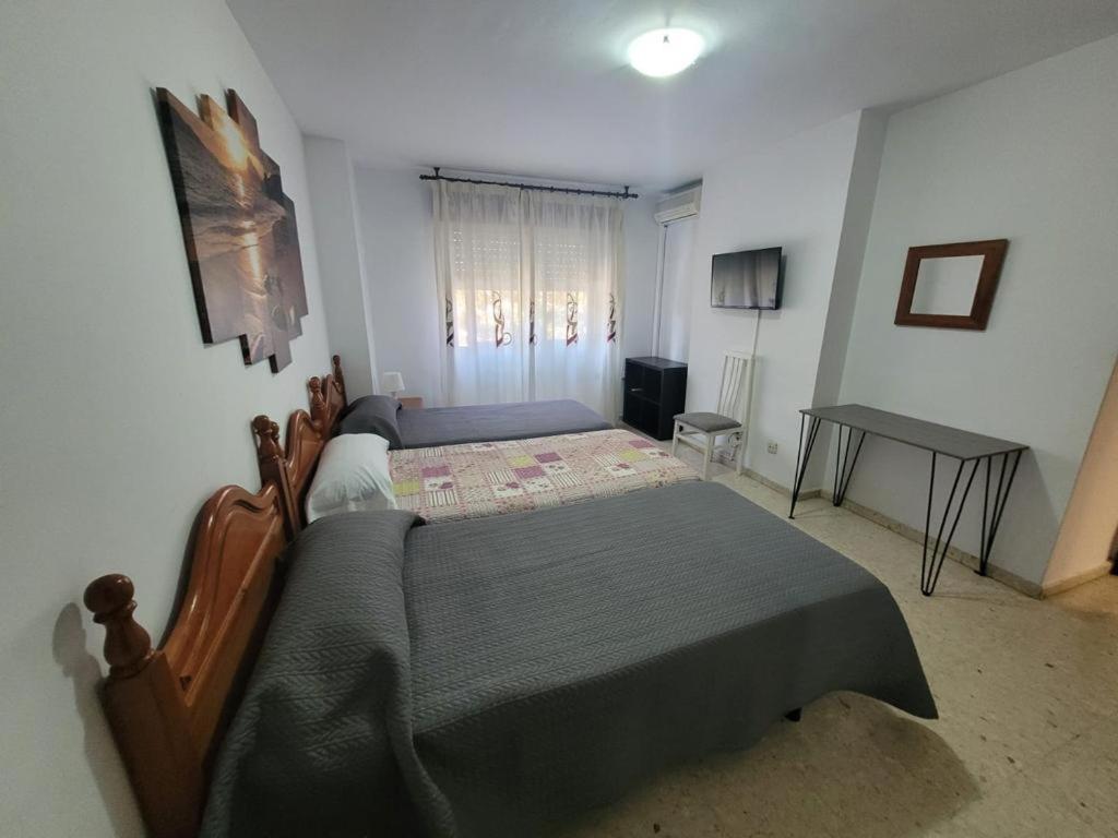 Hostal Mediterraneo ตอร์เรเดลมาร์ ภายนอก รูปภาพ