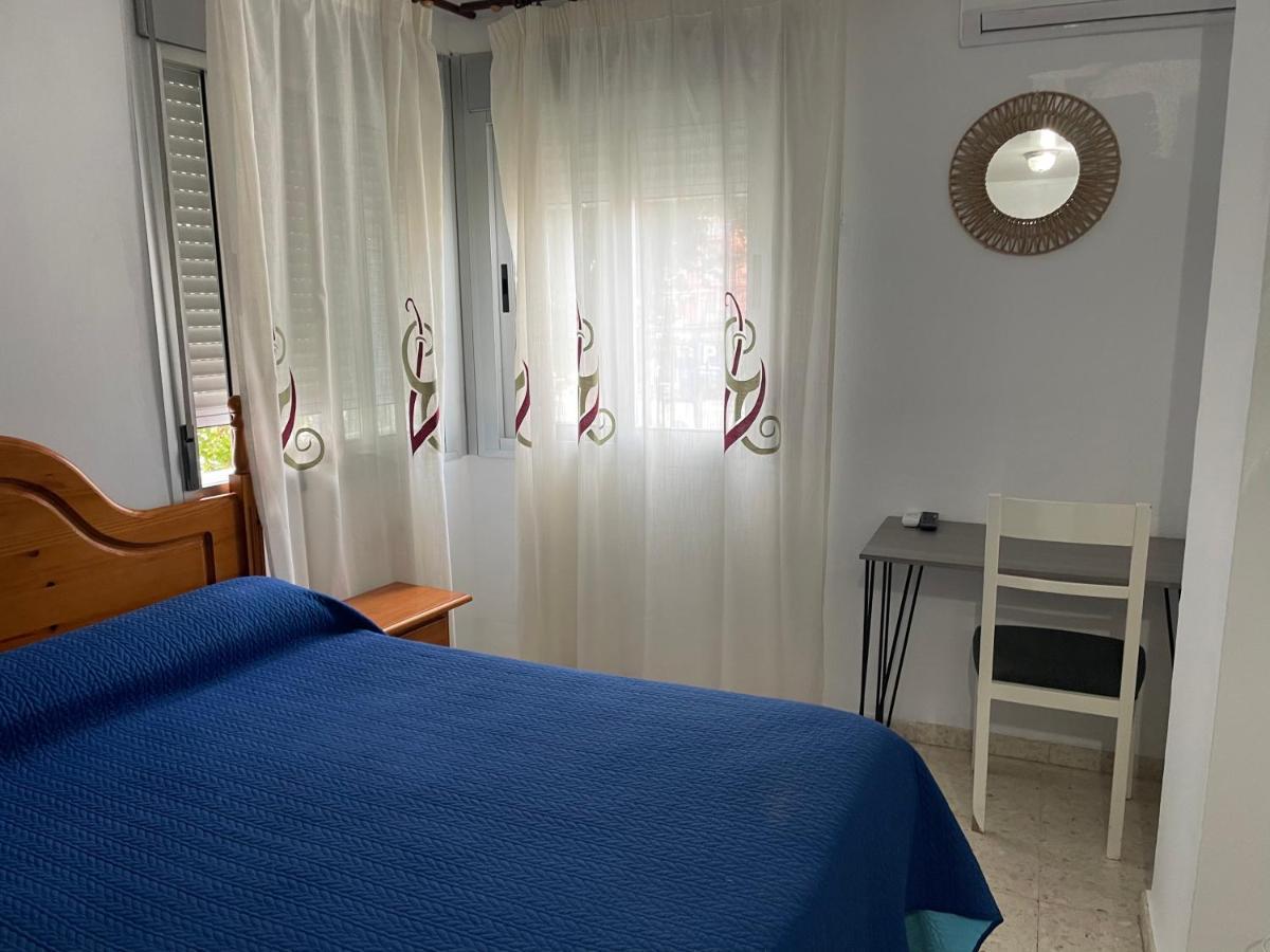 Hostal Mediterraneo ตอร์เรเดลมาร์ ภายนอก รูปภาพ