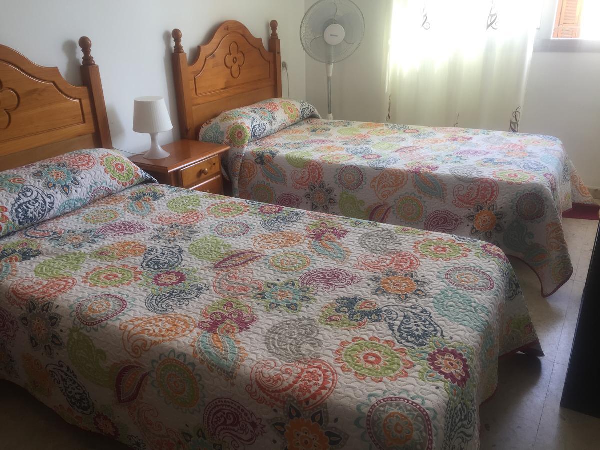 Hostal Mediterraneo ตอร์เรเดลมาร์ ภายนอก รูปภาพ