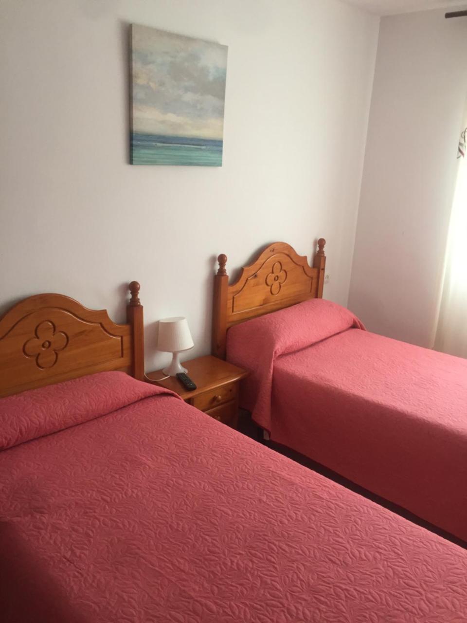 Hostal Mediterraneo ตอร์เรเดลมาร์ ภายนอก รูปภาพ