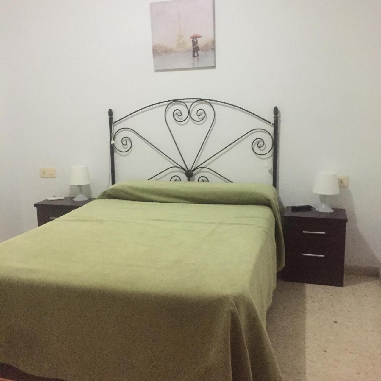Hostal Mediterraneo ตอร์เรเดลมาร์ ภายนอก รูปภาพ